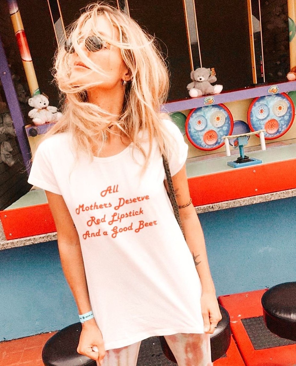 Camisetas com frases empoderadas (Foto: Reprodução Instagram) — Foto: Glamour