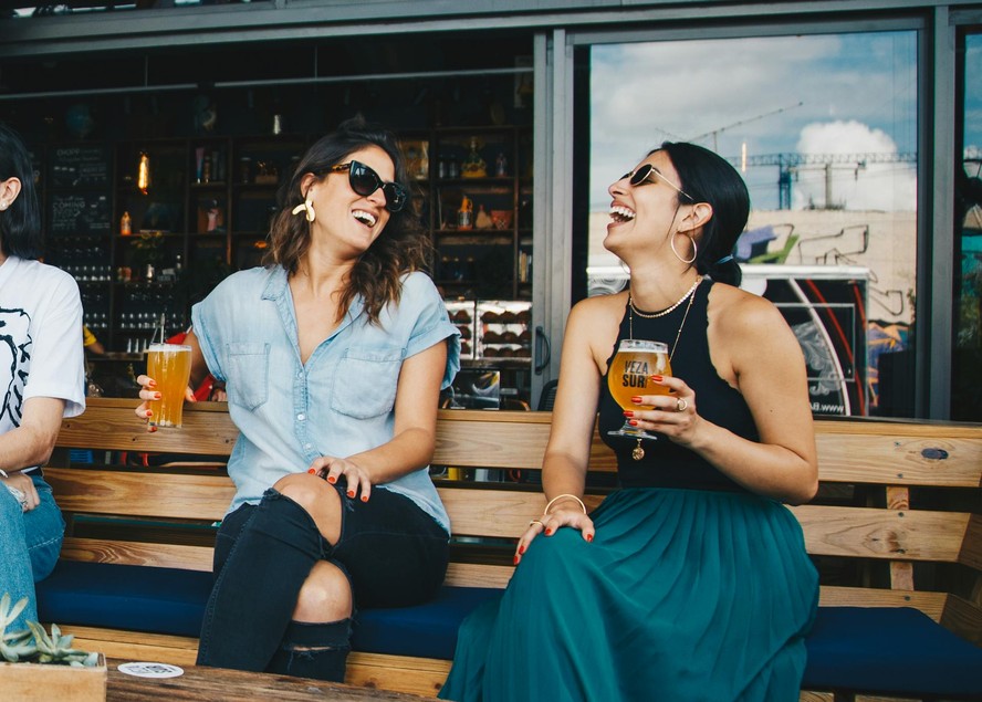 Dia Internacional da Amizade: como fazer novos amigos sendo adulta?