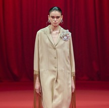 Londres Fashion Week -  Huishan Zhang primavera/verão 2024 — Foto: Launchmetrics Spotlight