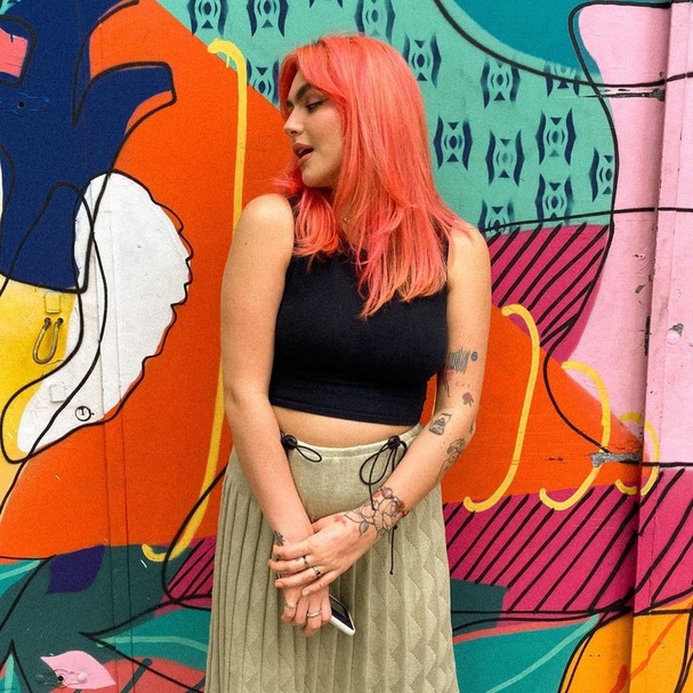 Cabelos coloridos: como conseguir e como manter o visual divertido que é tendência para 2022 (Foto: Reprodução/ Instagram @masharafioravanti) — Foto: Glamour
