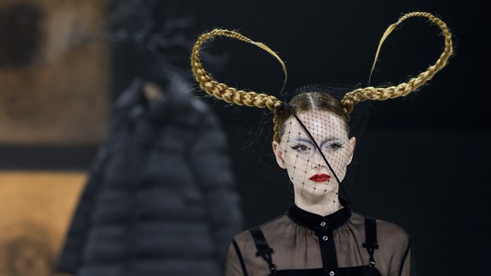NYFW: Thom Browne encerra com drama a semana de moda de NY