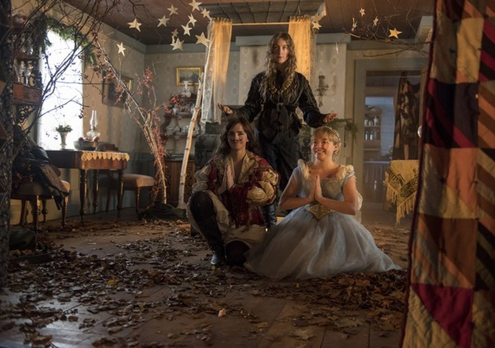 Saoirse Ronan, Florence Pugh, and Emma Watson in Columbia PicturesÕ LITTLE WOMEN. (Foto: Sony Pictures/Divulgação) — Foto: Glamour