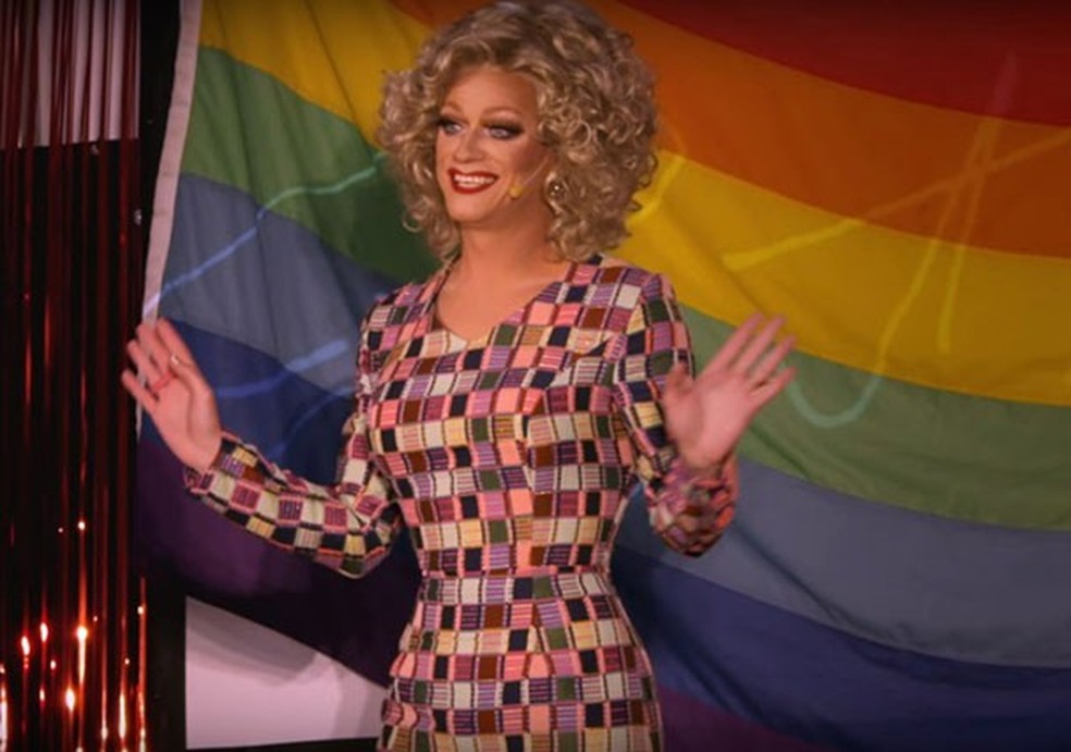A drag queen Panti Bliss (Foto: Reprodução/Youtube) — Foto: Glamour