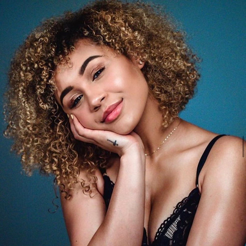 Cabelo curto cacheado: veja cortes e estilos (Foto: Reprodução / instagram) — Foto: Glamour