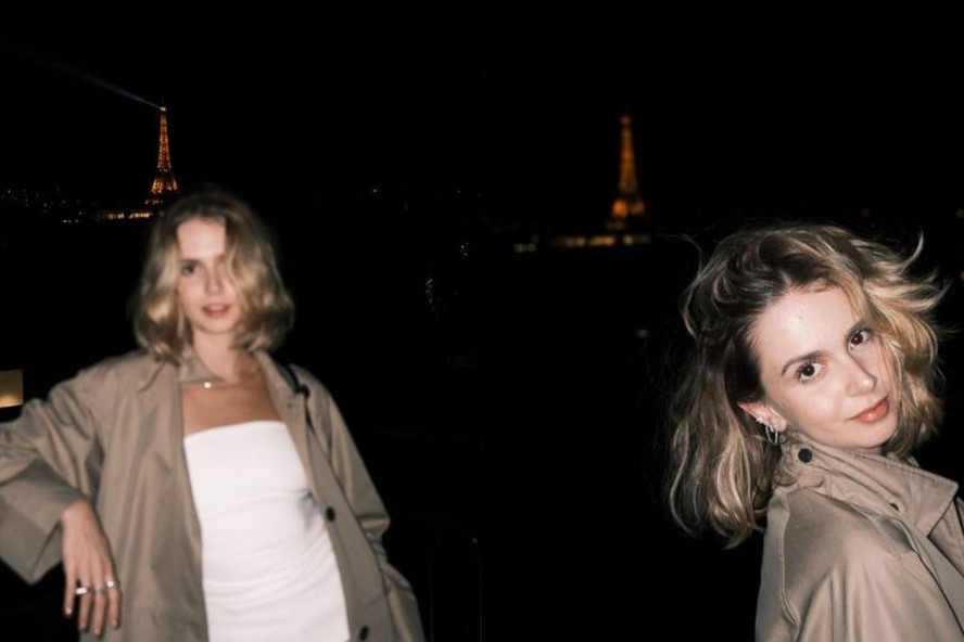 Com vista para Torre Eiffel, Isa Scherer se hospeda em hotel com ...