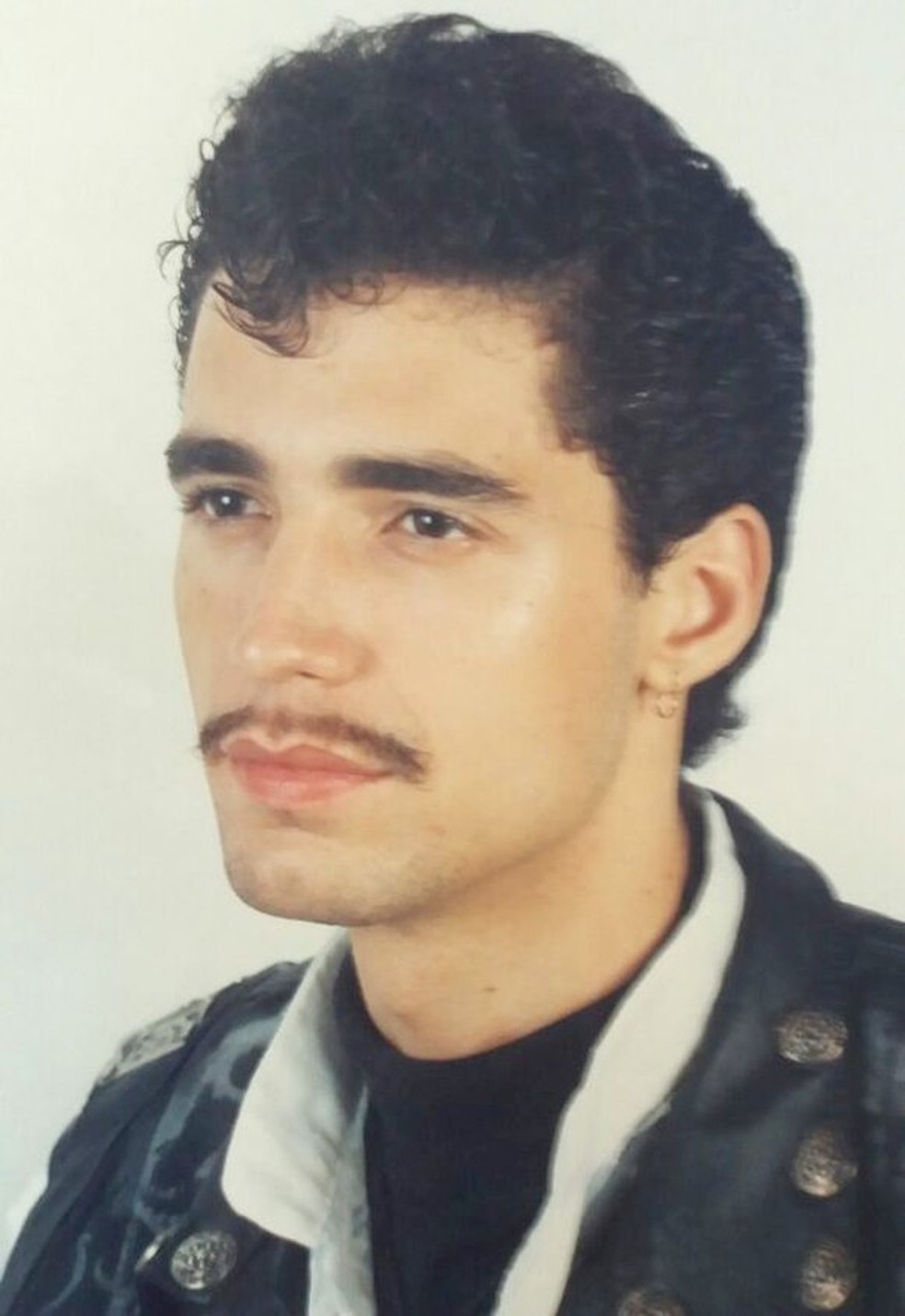 Latino no começo da carreira, na década de 1990 (Foto: Arquivo pessoal) — Foto: Glamour