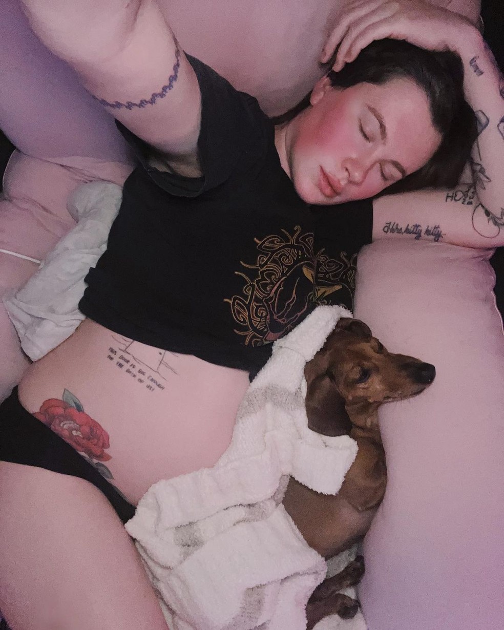 Ireland Baldwin ainda grávida — Foto: Reprodução/Instagram