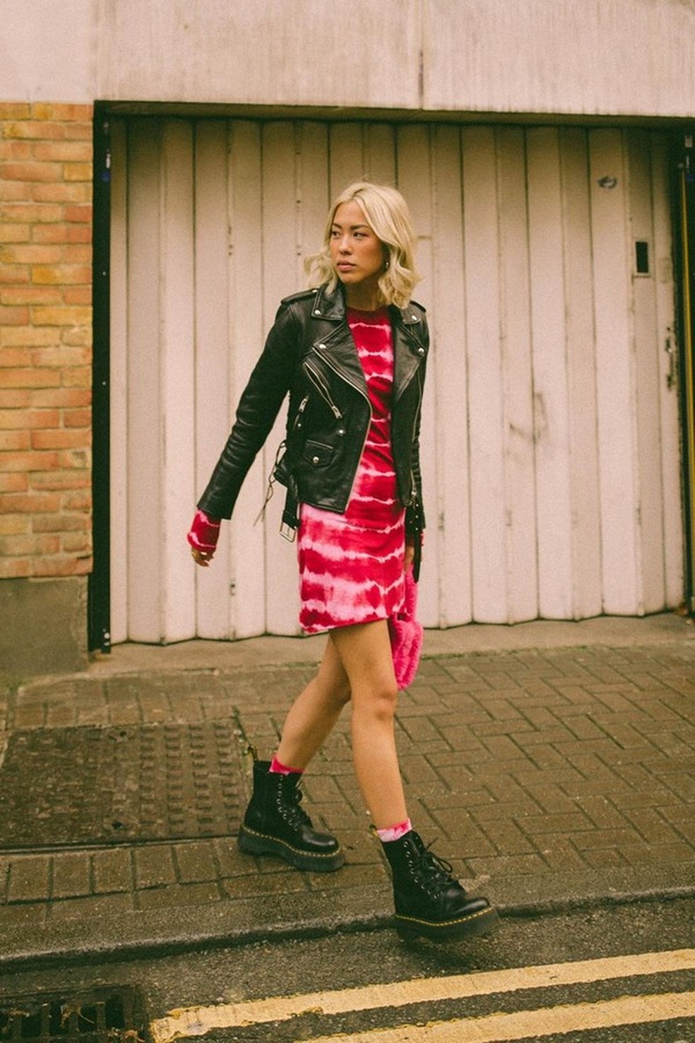 Modelos de jaqueta para deixar o look ainda mais incrível (Foto: @thejesscheng) — Foto: Glamour