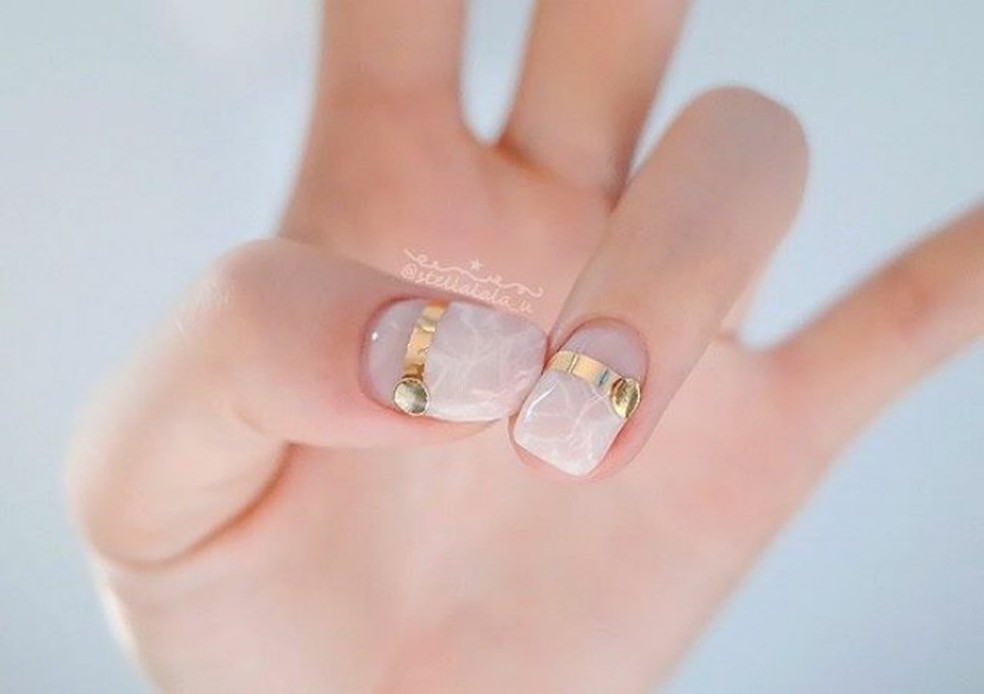 Unhas de bruxa (Foto: Reprodução/Instagram) — Foto: Glamour