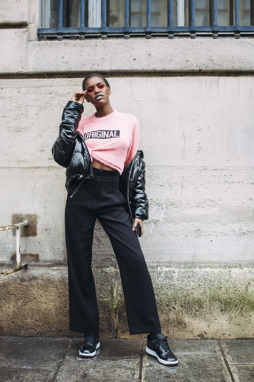 Que tal o peludinho cropped? Moderno! (Foto: Imaxtree) — Foto: Glamour