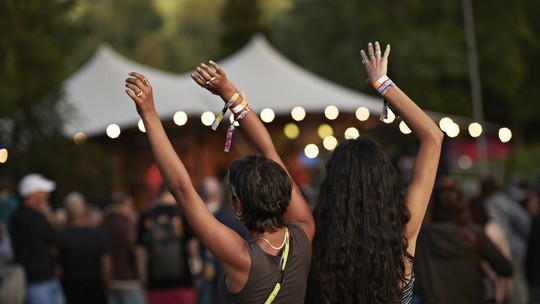 O que fazer no fim de semana? Glamour indica Lollapalooza Brasil, novo single de Budah e Duquesa e mais