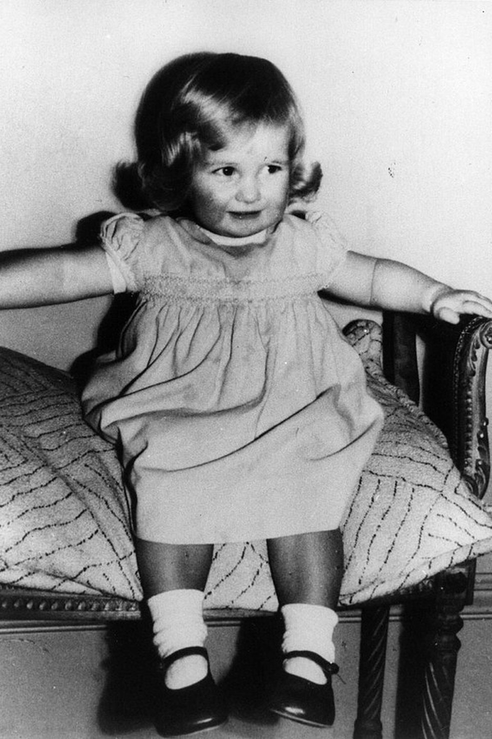 1st July 1963:  Lady Diana Frances Spencer (1961 - 1997), later Princess of Wales, aged 2, at Park House, Sandringham, Norfolk.  (Photo by Keystone/Getty Images) (Foto: Getty Images) — Foto: Glamour
