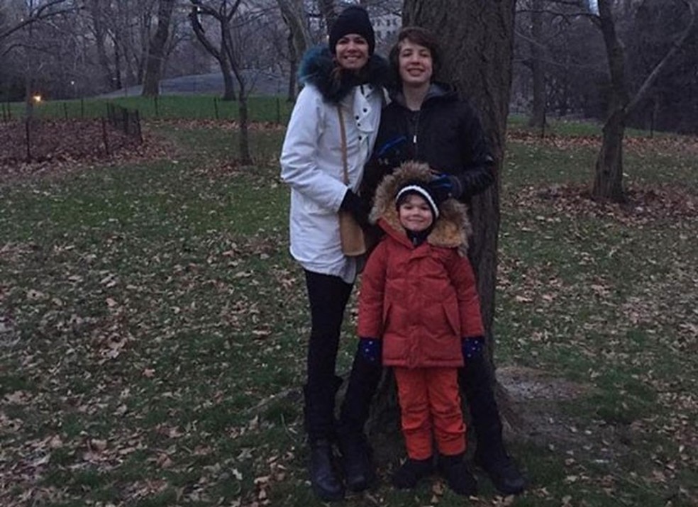 Luciana Gimenez com os filhos Lucas Jagger e Lorenzo (Foto: Reprodução/Instagram) — Foto: Glamour