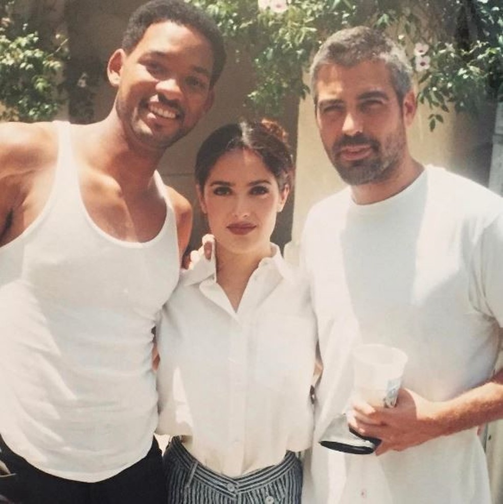 Salma parabeniza George Clooney (Foto: Reprodução/Instagram) — Foto: Glamour