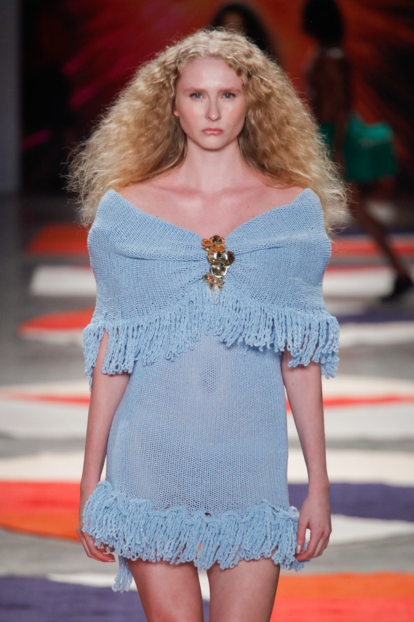 Broches mil: acessório se torna item essencial no closet da fashionista