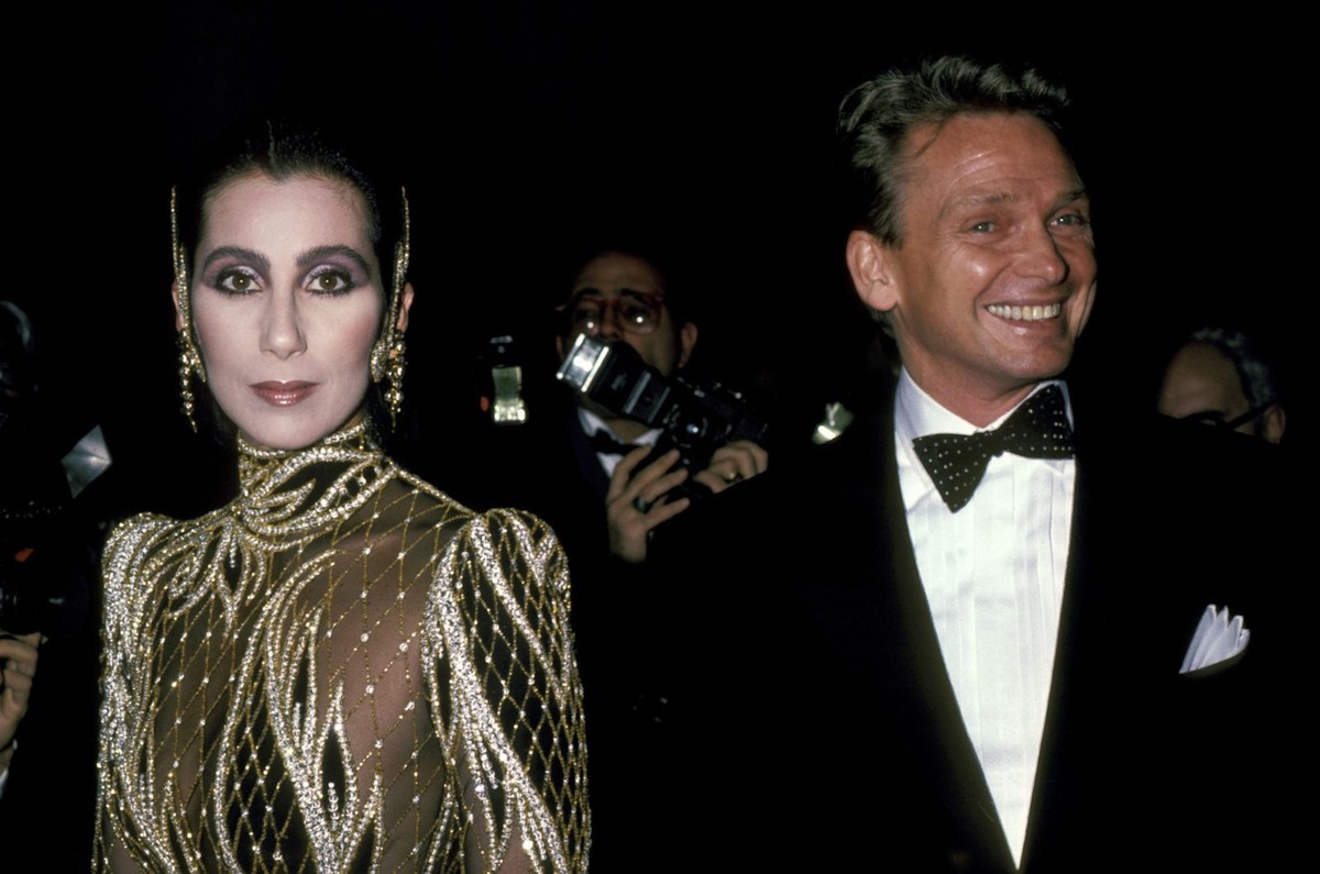 Quem é Bob Mackie, estilista queridinho das celebridades quando se