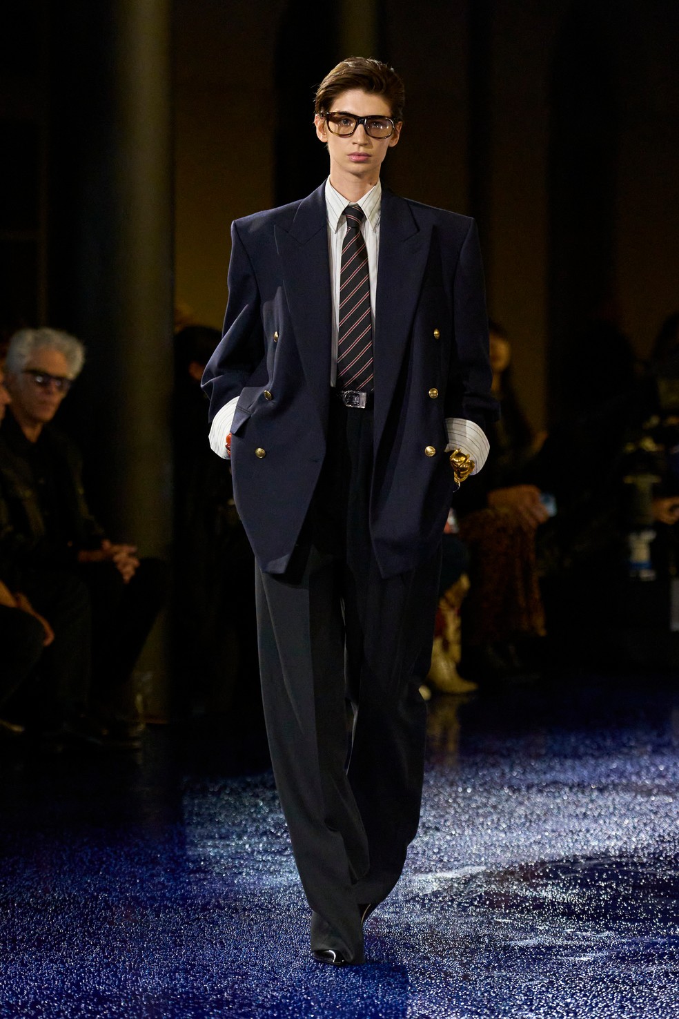 PFW: desfile Saint Laurent verão 2025 — Foto: Spotlight Launchmetrics
