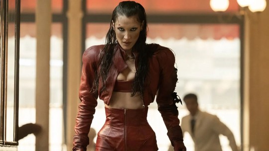 Nova 'A Substância'? Conheça 'The Beauty', série com Bella Hadid sobre mundo da beleza