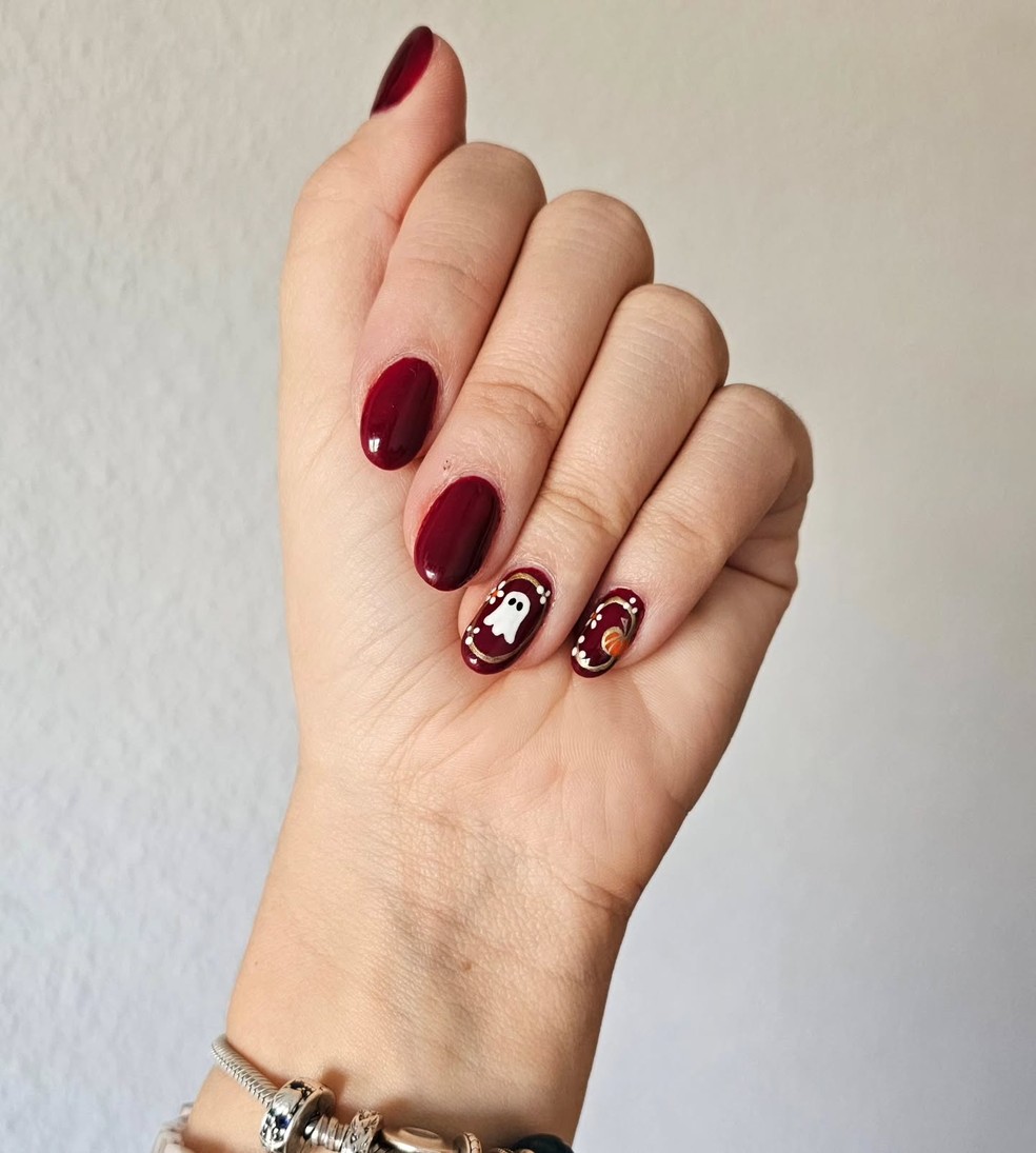  — Foto: Reprodução/Instagram/@polishedby.isa