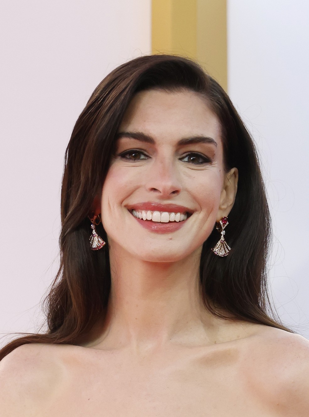 Experts decifram os segredos do cabelo de Anne Hathaway em “O Diabo Veste Prada” — Foto: Getty Images