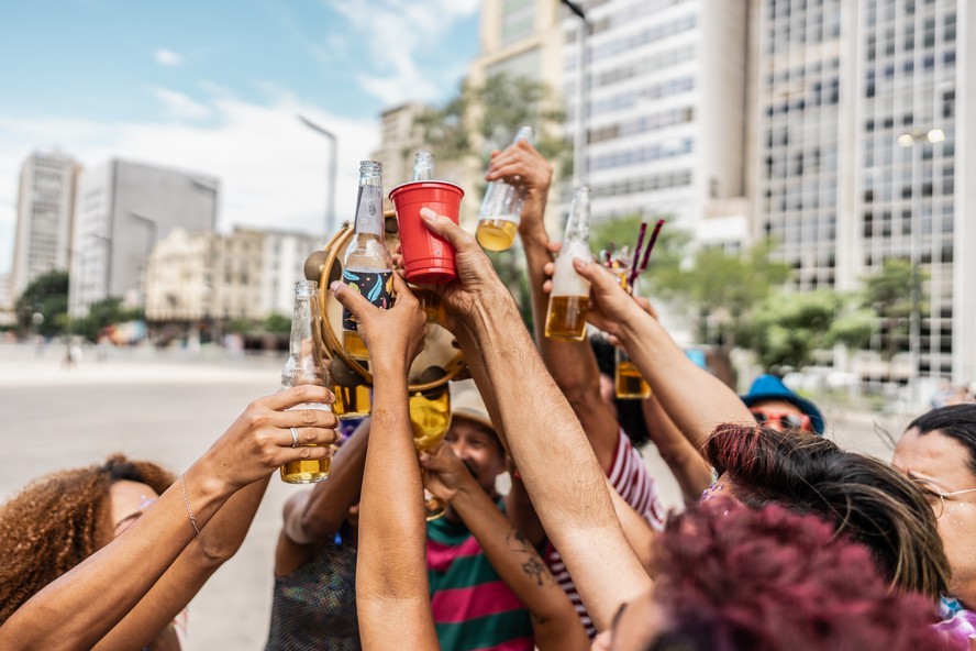 Carnaval: 7 drinks que bombam pelo Brasil