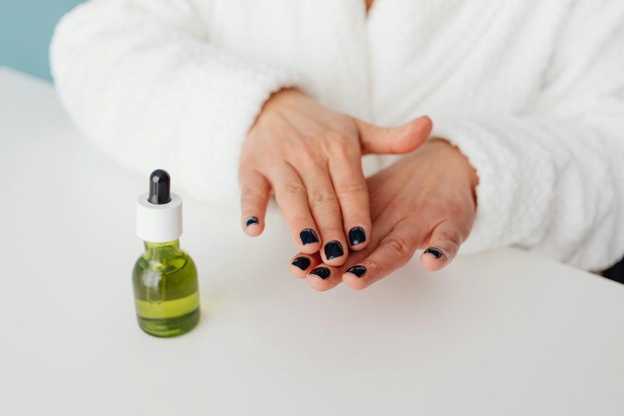 10 produtos para quem quer parar de tirar as cutículas