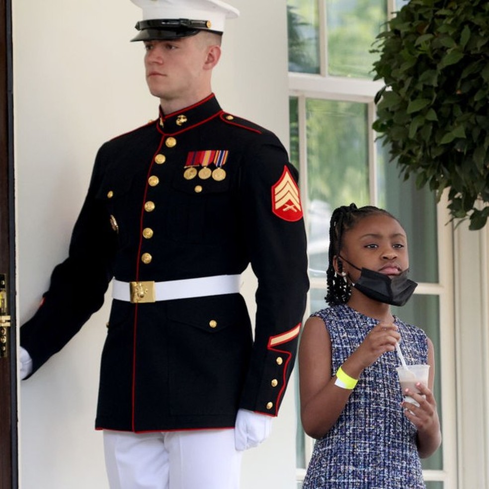 Gianna ao deixar a Sala Oval na Casa Branca (Foto: Getty Images) — Foto: Glamour