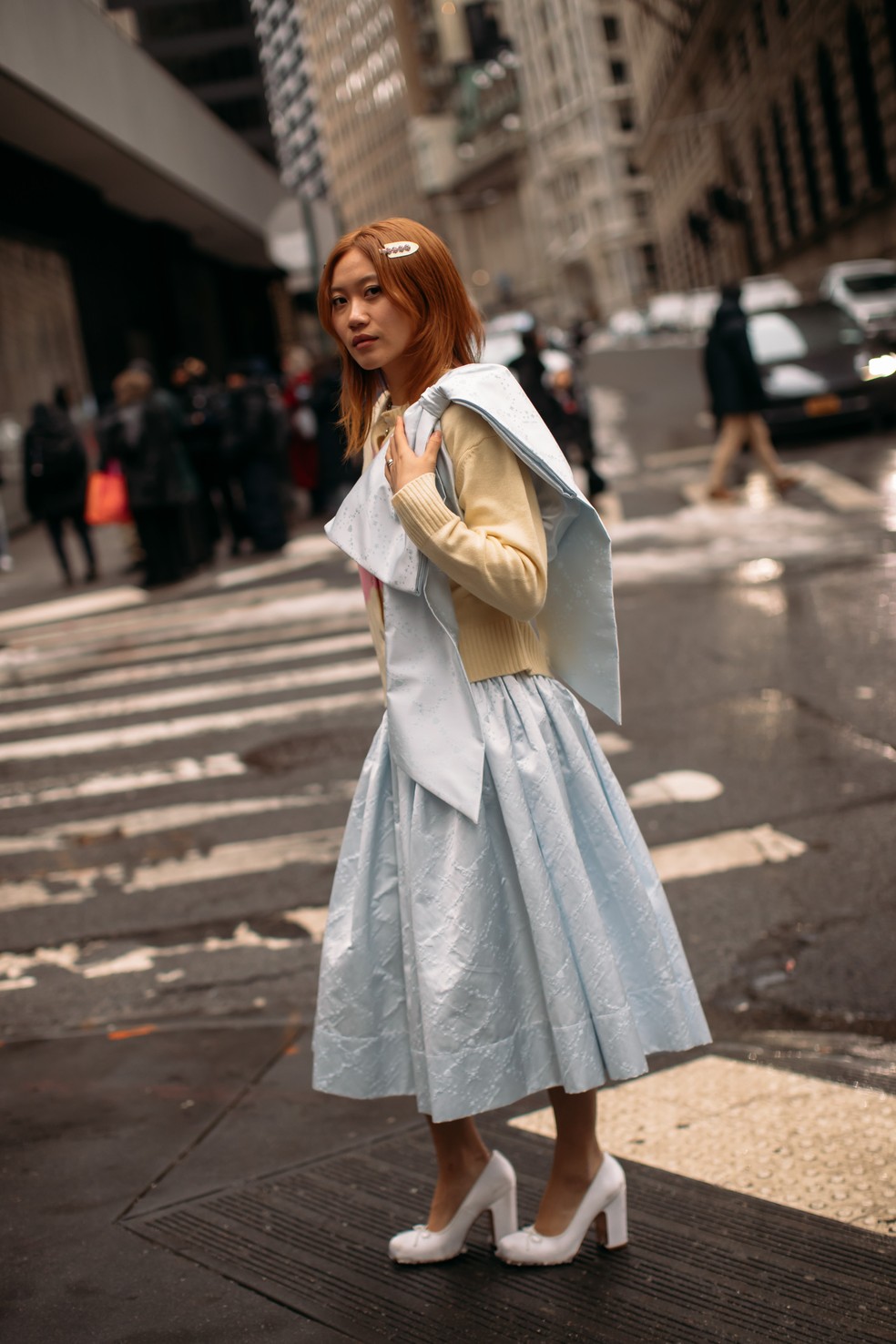 New York Fashion Week: laços são hit no street style — Foto: Launchmetrics Spotlight