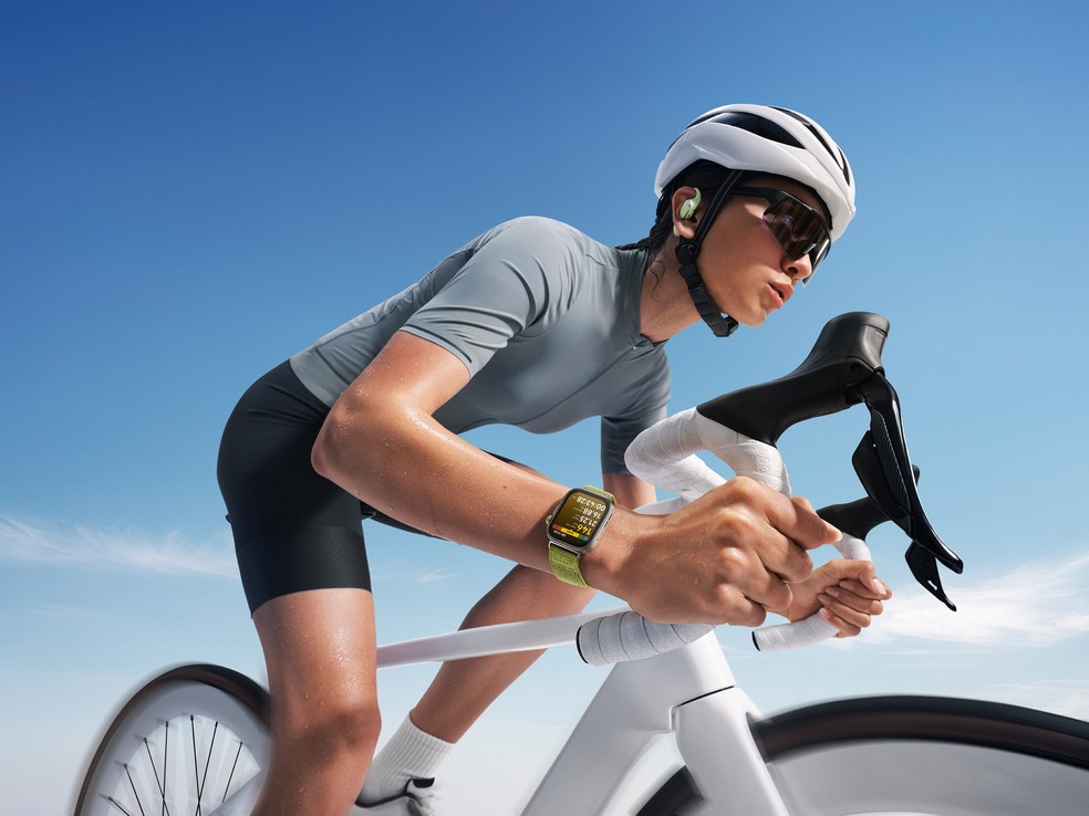 O smartwatch oferece resultados sobre o seu desempenho nos treinos, além de monitorar sua saúde — Foto: Divulgação