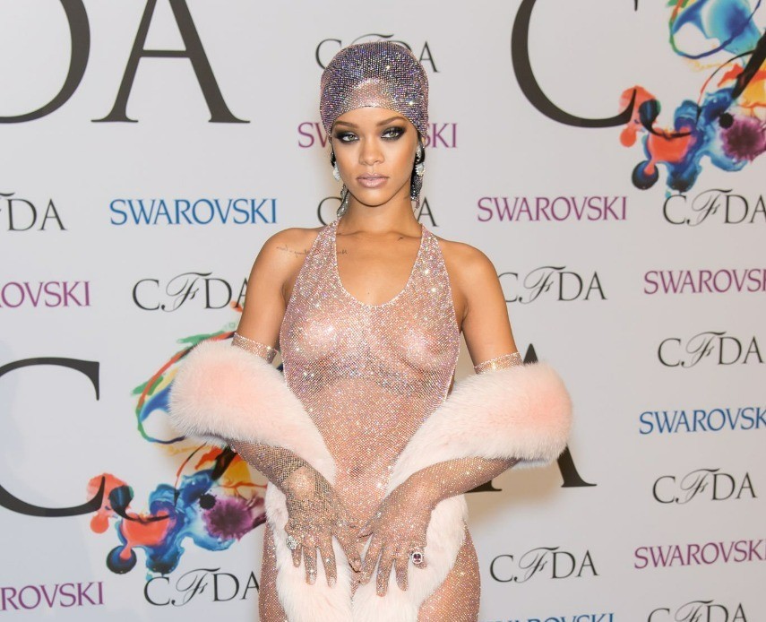 Parabéns, Rihanna! De "Umbrella" até a gravidez, confira os 7 looks mais icônicos da artista — Foto: Getty Images