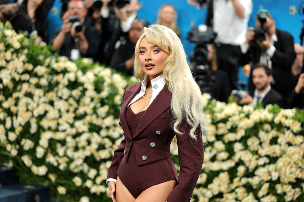 Sabrina Carpenter no Met Gala — Foto: Getty Images