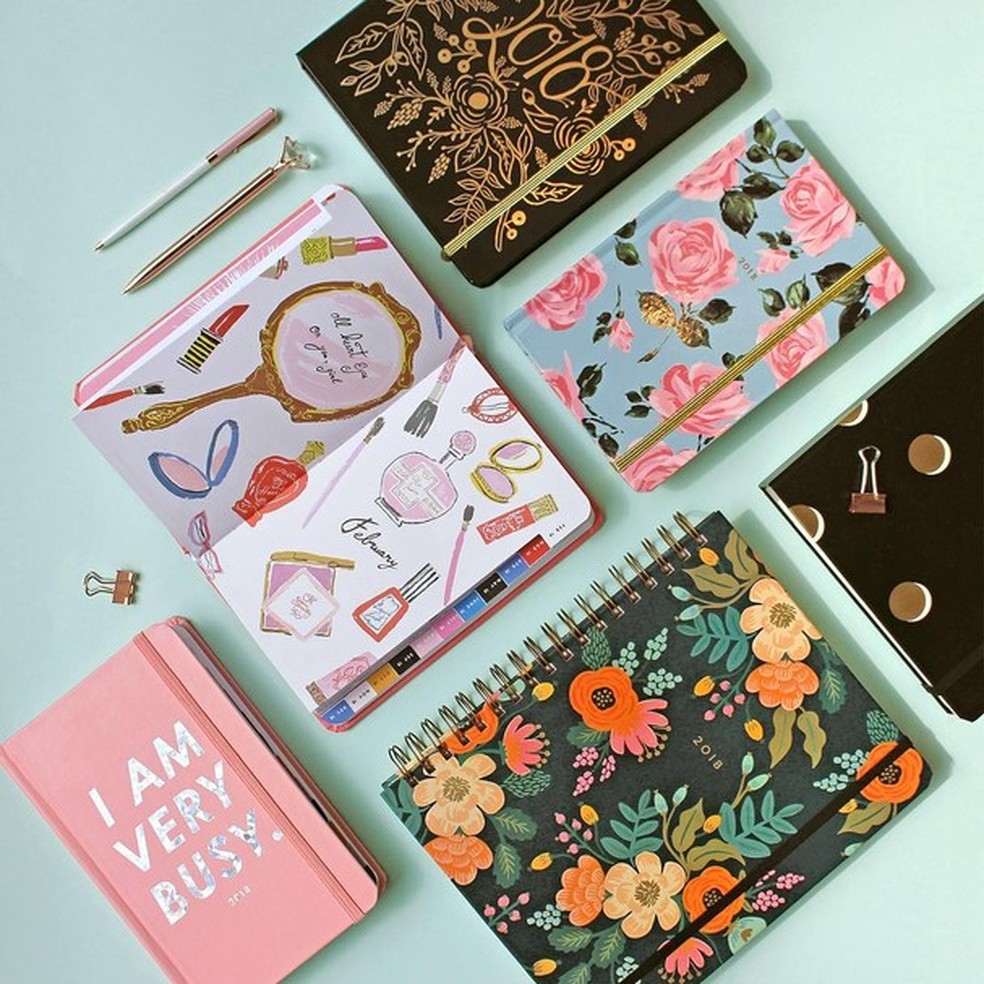 Viciadas em planners, agendas e caderninhos, uni-vos (Foto: Instagram/Reprodução) — Foto: Glamour
