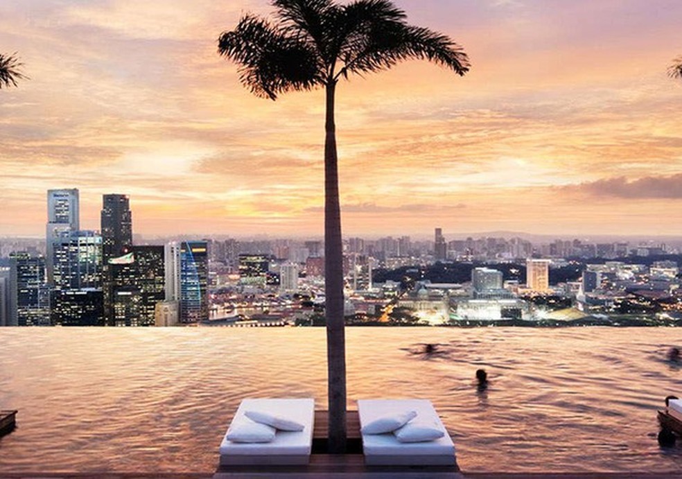 Piscina do hotel Marina Bay, em Singapura (Foto: Divulgação) — Foto: Glamour