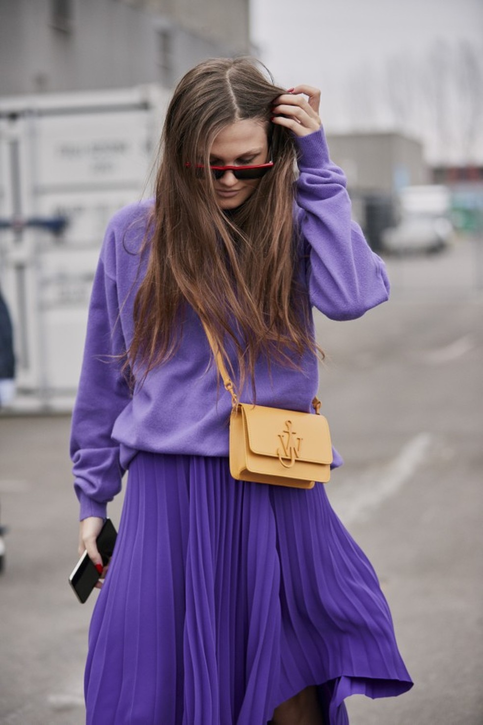 Bolsa colorida (Foto: Imaxtree) — Foto: Glamour