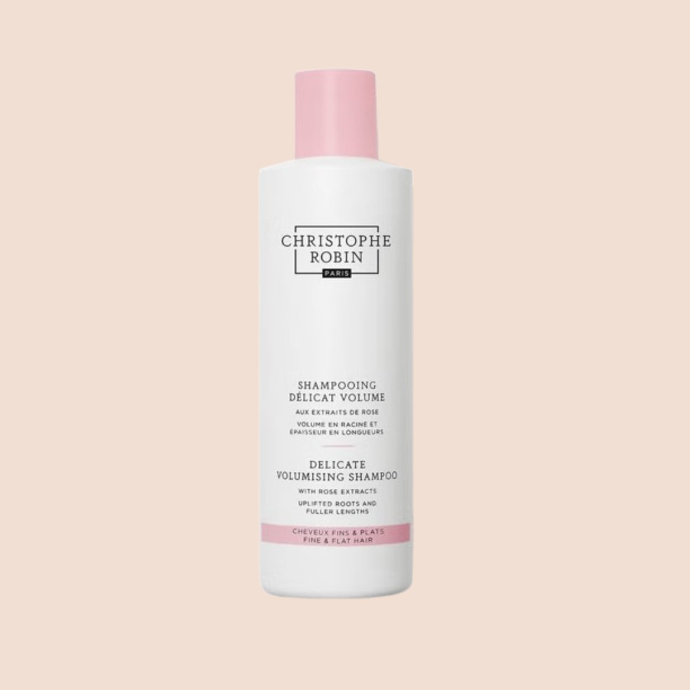 Shampoo Delicado Volumizador com Extratos de Rosa, de Christophe Robin Paris, US$ 41 — Foto: Divulgação