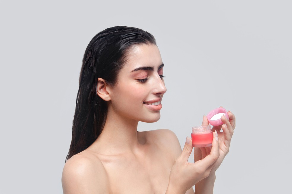 Cabelo ondulado: 5 produtos para deixá-lo saudável — Foto: Getty Images
