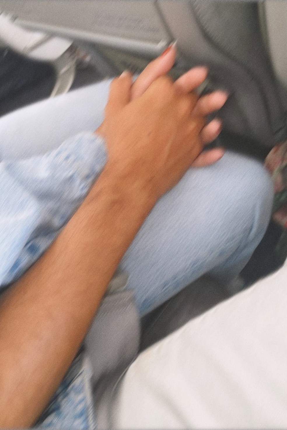 Lari não fala muito do relacionamento de oito anos, mas quando fala é só amor (Foto: Arquivo Pessoal) — Foto: Glamour