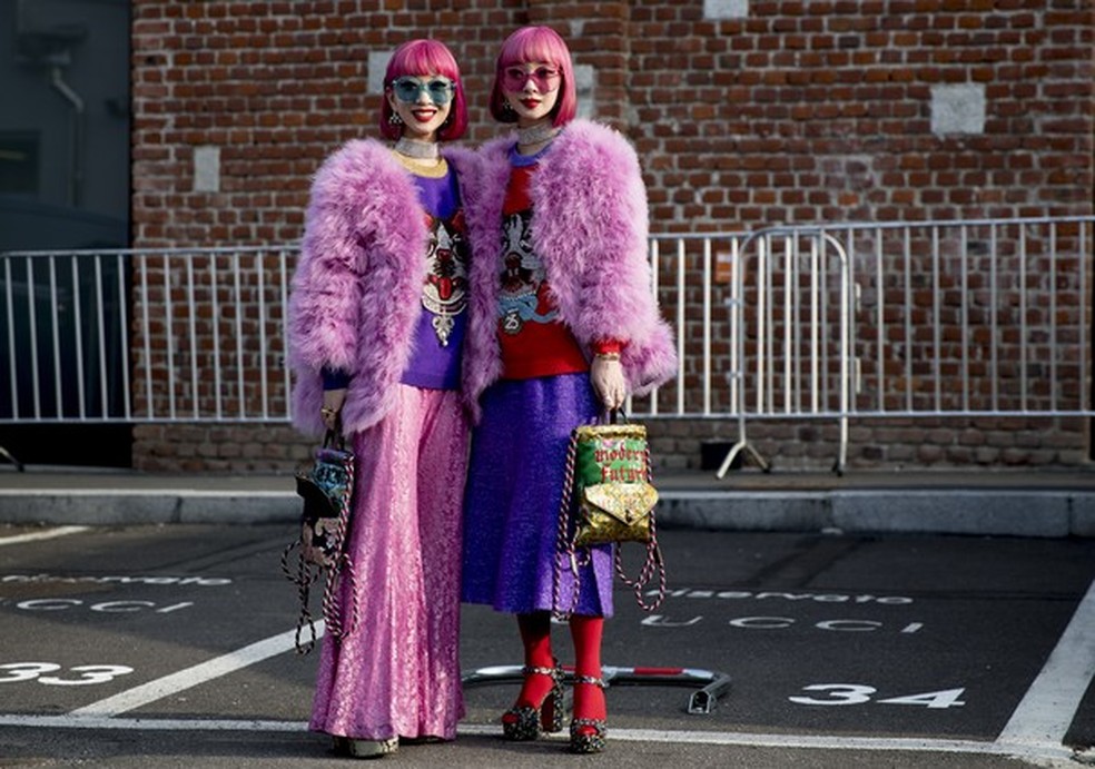 As gêmeas do momento, Ami e e Aya, sabem como usar, né? (Foto: Imaxtree) — Foto: Glamour