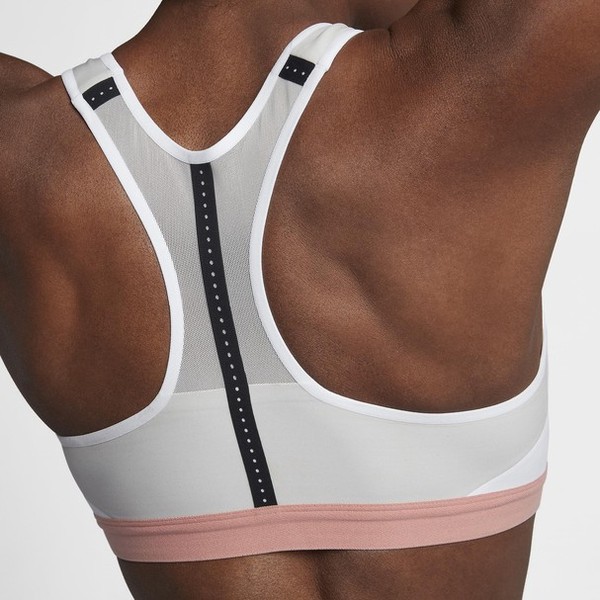 Queremos Nike cria top ajust vel ao corpo de acordo com a atividade