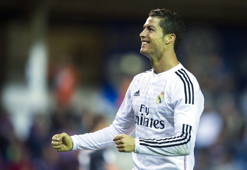 Cristiano Ronaldo nem sempre teve esse sorrisão! (Foto: Getty Images) — Foto: Glamour