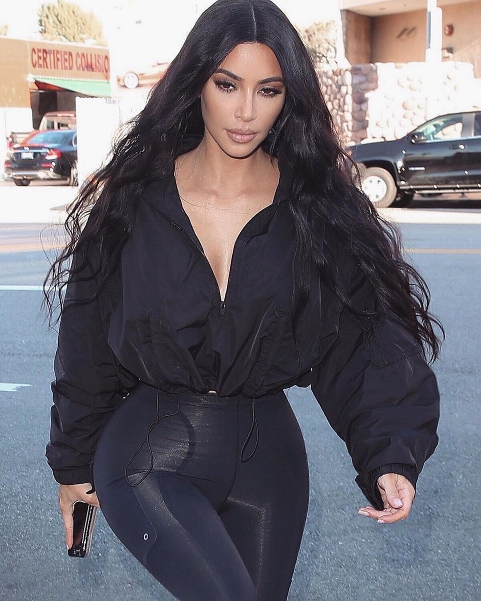 Kim Kardashian e seu cabelão (Foto: Reprodução/Instagram) — Foto: Glamour