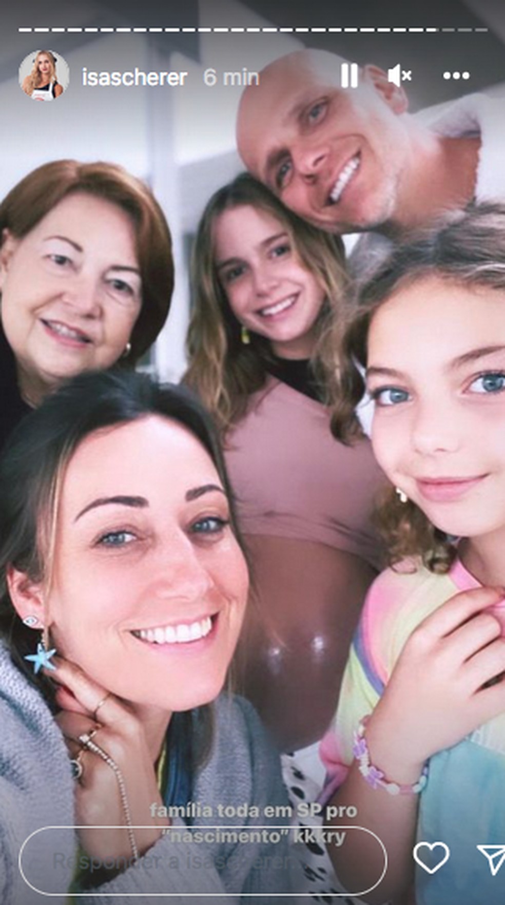 Isa e família — Foto: Instagram