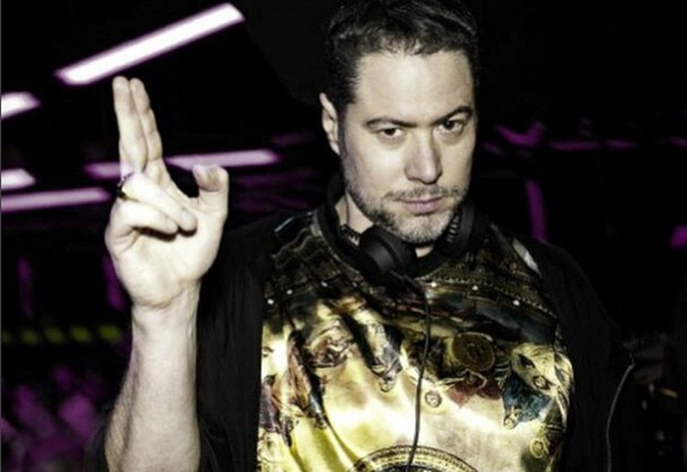 Renato Ratier, DJ, estilista e dono da balada D-Edge, em São Paulo (Foto: Reprodução/ Instagram) — Foto: Glamour
