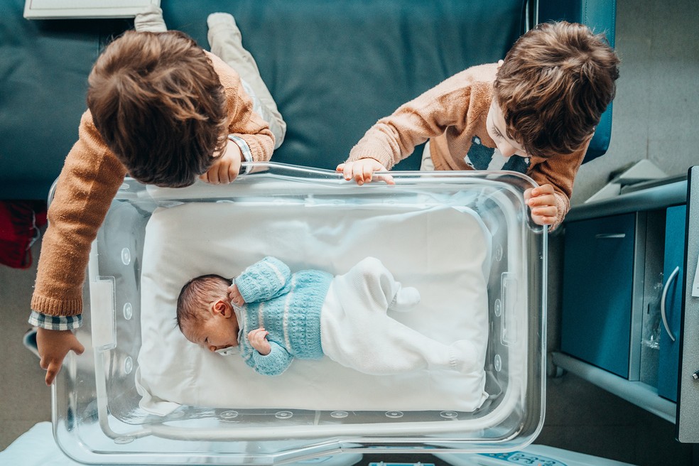 Miguel e Helena lideram ranking de nomes de bebê de 2022 — Foto: Getty Images