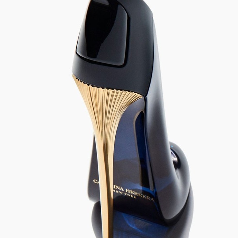 Perfume Good Girl, Carolina Herrera, disponível na Amazon (Foto: Reprodução Instagram/@carolinaherrera) — Foto: Glamour