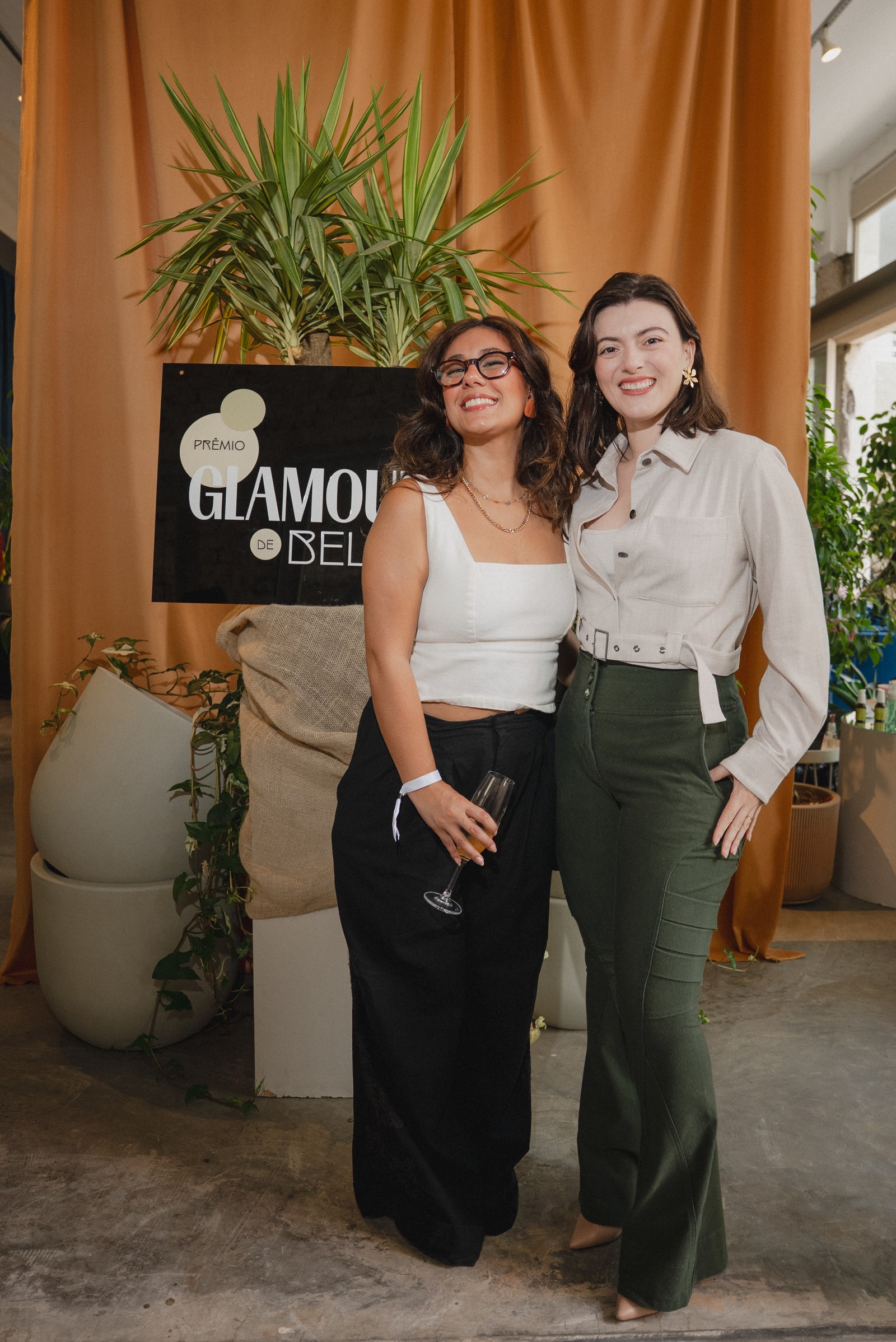 Mariana Carvalho e Marcella Costa — Foto: glamour