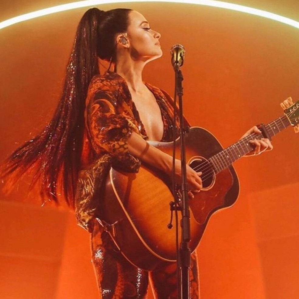 Cabelo de fada é perfeito para as festas de fim de ano (Foto: Reprodução/ Instagram @spaceykacey) — Foto: Glamour
