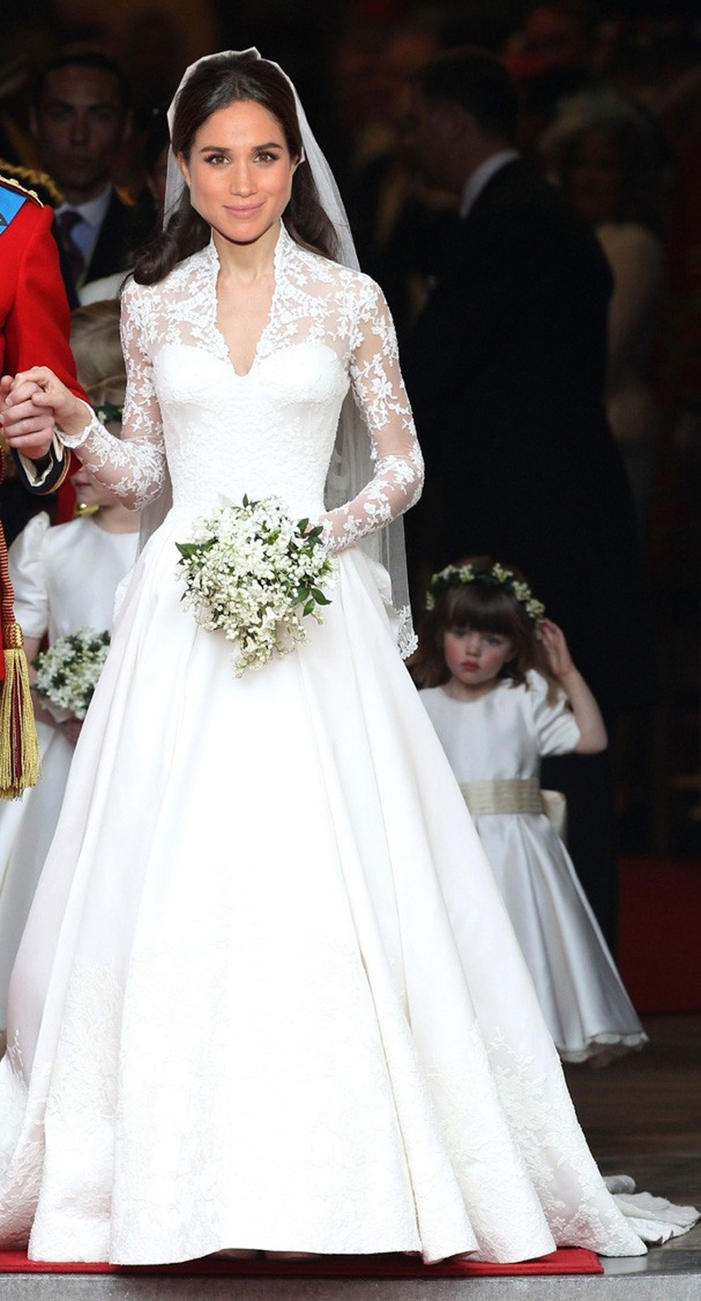 O icônico vestido de noiva de Kate Middleton (Foto: Getty Images) — Foto: Glamour