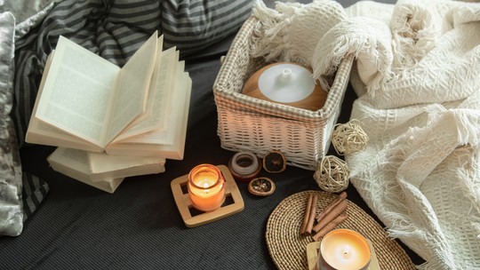 Como montar um cantinho zen em casa para descansar e meditar