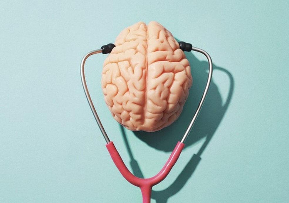 Como você tem cuidado da sua mente durante a pandemia? (Foto: Getty Images ) — Foto: Glamour